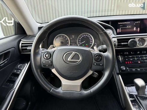 Lexus IS 2013 - фото 29