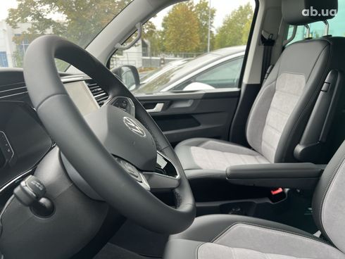 Volkswagen Multivan 2023 - фото 34