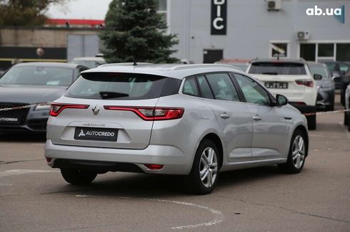 Renault Megane 2017 - фото 7
