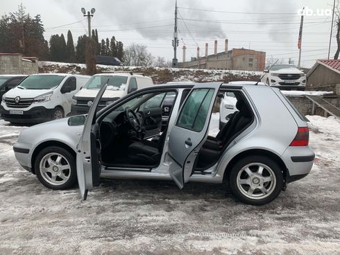 Volkswagen Golf 2001 серый - фото 15