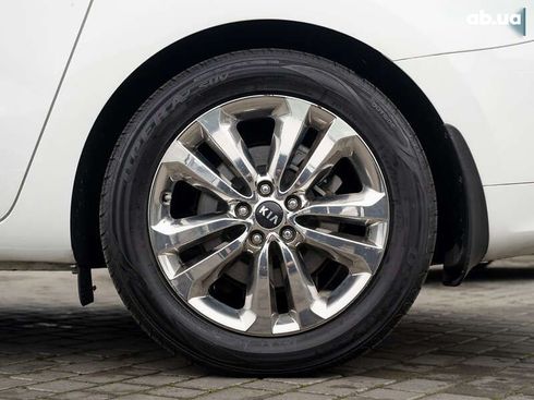Kia Carnival 2014 - фото 12