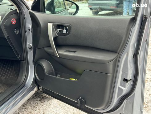 Nissan Qashqai 2012 серый - фото 21