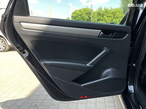 Volkswagen Passat 2021 - фото 26