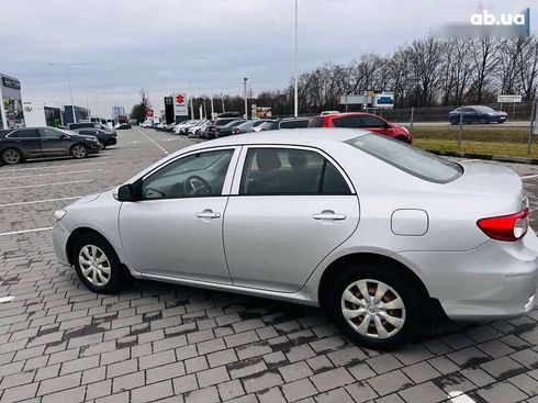 Toyota Corolla 2012 - фото 14
