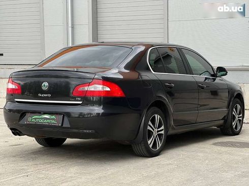 Skoda Superb 2012 - фото 9