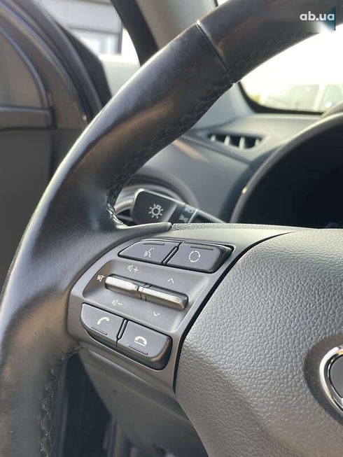 Hyundai Kona Electric 2019 - фото 17