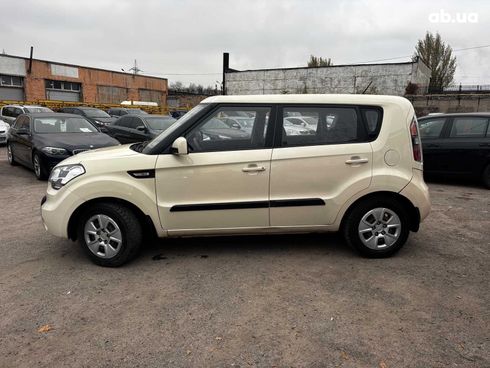 Kia Soul 2011 бежевый - фото 2