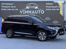 Продаж вживаних Mitsubishi Outlander 2021 року - купити на Автобазарі