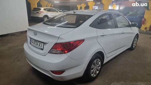 Hyundai Accent 2019 - фото 5