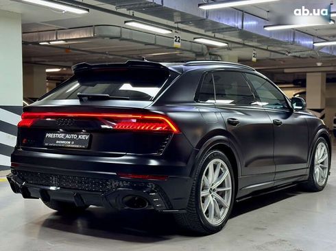 Audi RS Q8 2020 - фото 23