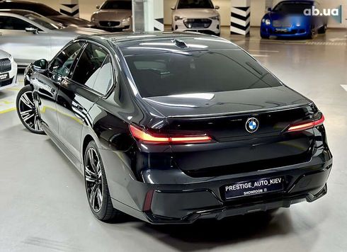 BMW 7 серия 2023 - фото 30