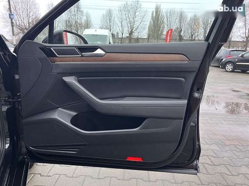 Volkswagen Passat 2018 - фото 24