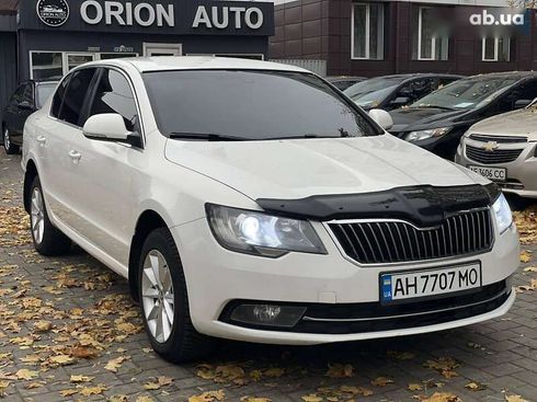 Skoda Superb 2013 - фото 7