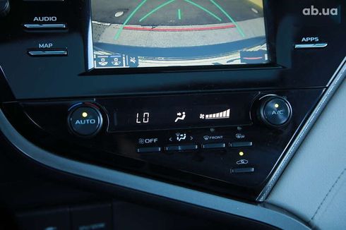 Toyota Camry 2018 - фото 16