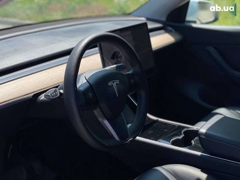 Tesla Model Y 2021 - фото 13