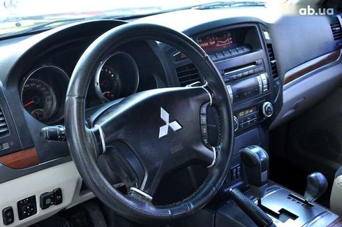 Mitsubishi Pajero Wagon 2007 - фото 16