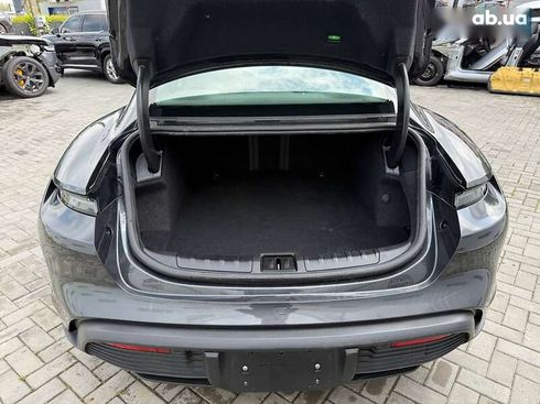 Porsche Taycan 2022 - фото 8