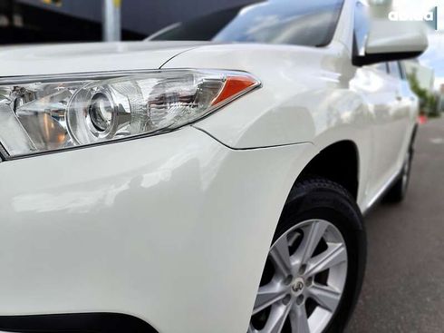 Toyota Highlander 2012 - фото 2