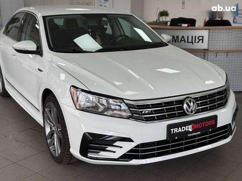 Volkswagen Passat 2017 - фото 2