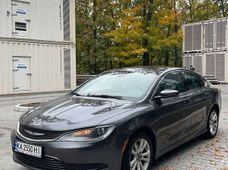 Продажа б/у Chrysler 200 2016 года в Киеве - купить на Автобазаре