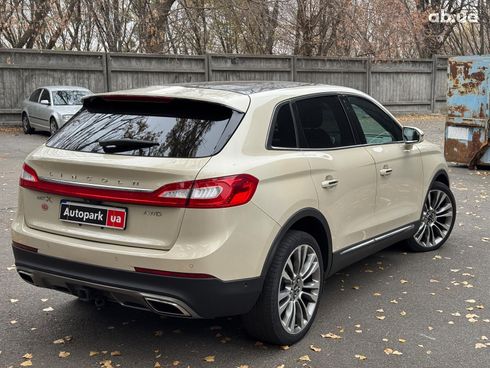 Lincoln MKX 2015 бежевый - фото 16