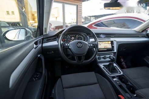 Volkswagen Passat 2018 - фото 20