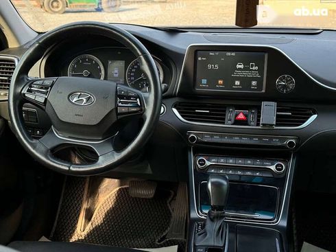 Hyundai Grandeur 2019 - фото 19