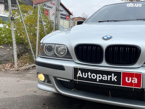 BMW 5 серия 2000 серый - фото 7