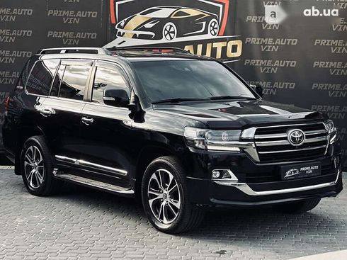 Toyota Land Cruiser 2019 - фото 3