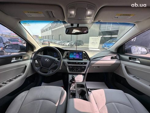Hyundai Sonata 2014 серый - фото 25