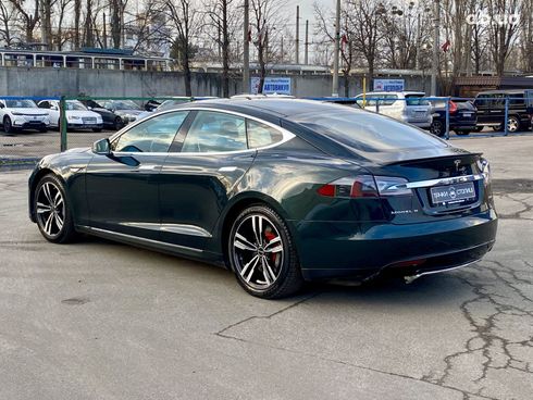 Tesla Model S 2013 зеленый - фото 3