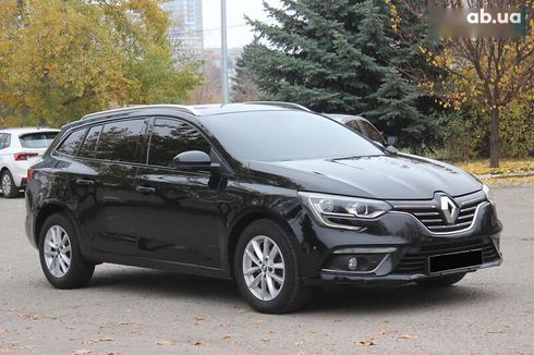 Renault Megane 2017 - фото 4