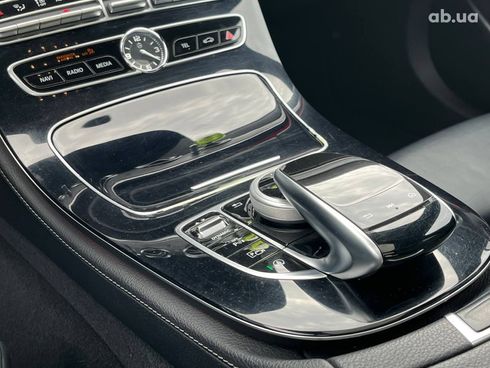 Mercedes-Benz E-Класс 2016 серый - фото 30