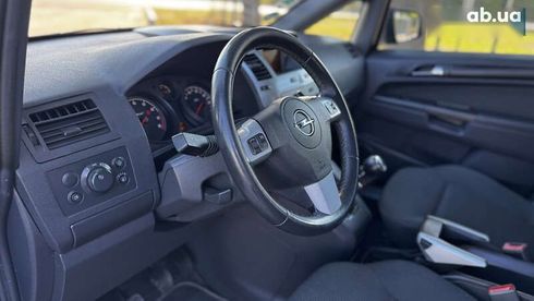 Opel Zafira 2009 - фото 18