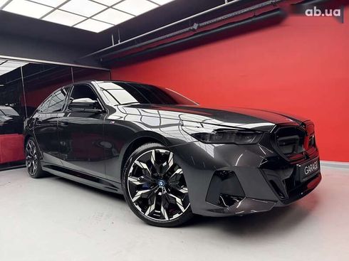 BMW i5 2023 - фото 8