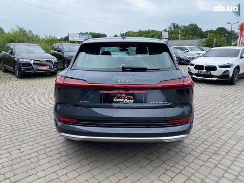 Audi E-Tron 2020 - фото 6
