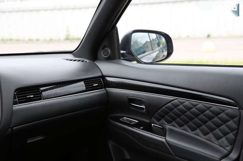 Mitsubishi Outlander 2021 - фото 14