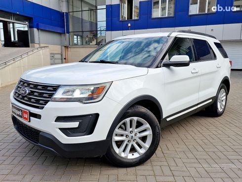 Ford Explorer 2017 белый - фото 9