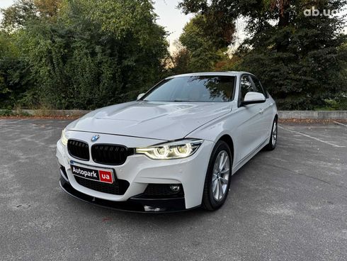BMW 3 серия 2016 белый - фото 35