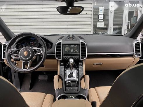 Porsche Cayenne 2015 - фото 16