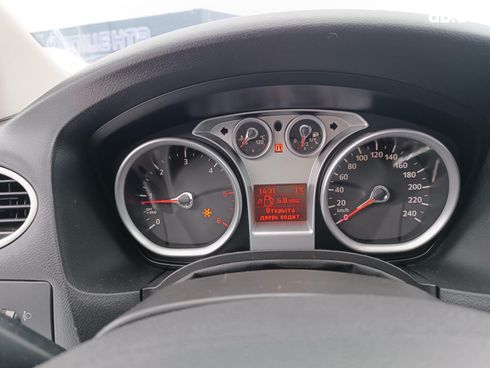 Ford Focus 2009 желтый - фото 49