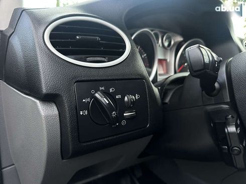 Ford Focus 2009 - фото 25