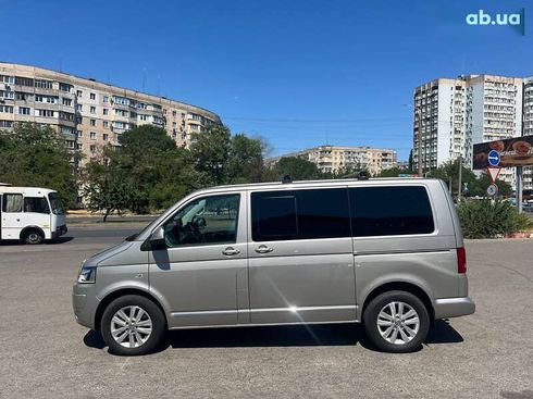 Volkswagen Multivan 2015 - фото 7