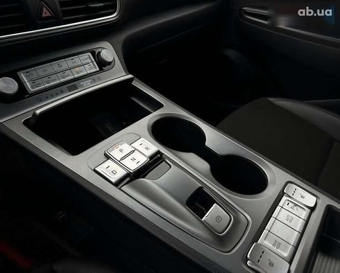 Hyundai Kona Electric 2021 - фото 16