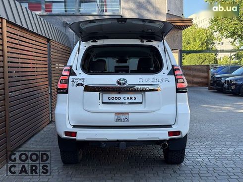 Toyota Land Cruiser Prado 2021 - фото 21