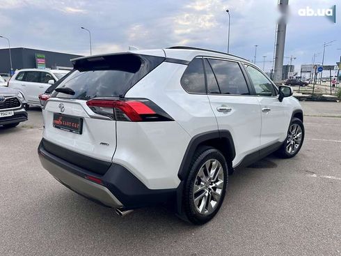 Toyota RAV4 2023 - фото 6