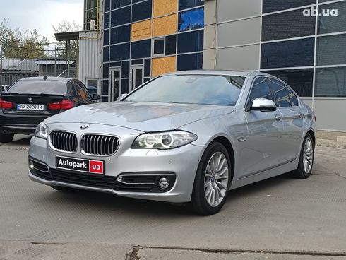 BMW 5 серия 2014 серый - фото 2