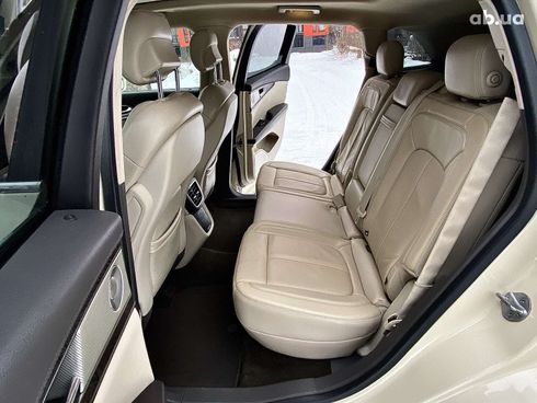 Lincoln MKX 2016 бежевый - фото 5
