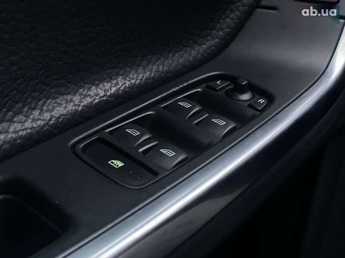 Volvo S60 2011 - фото 29