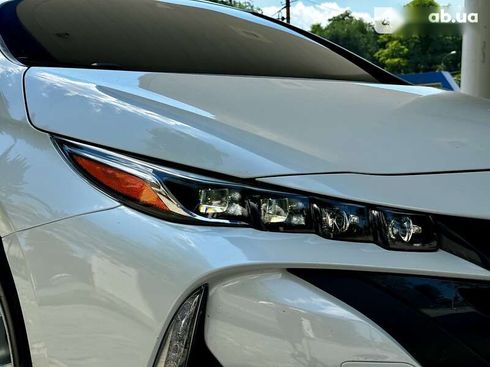Toyota Prius 2022 - фото 12